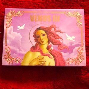 This is an eyeshadow palette selling for $32